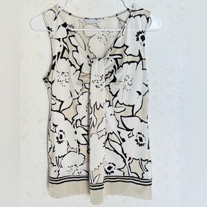 New York & Company Black, White, and Beige Floral Sleeveless Blouse, Size Small